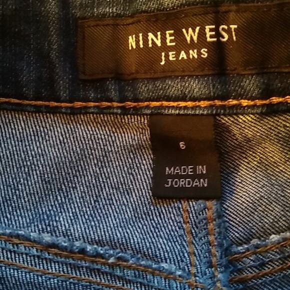 Nine West denim short. Size 6/27 - Picture 2 of 8
